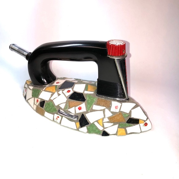 Vintage General Mills iron embellished with mosaic - Picture 1 of 8